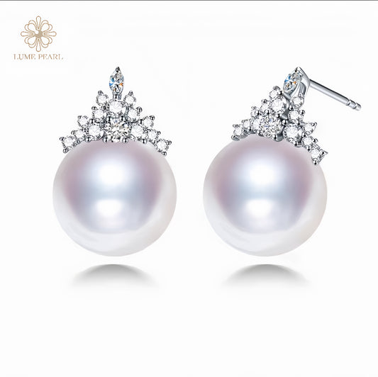 4AAAA Aurora High-Luster Natural Freshwater Seedless Pearl "Ice Queen" Earrings